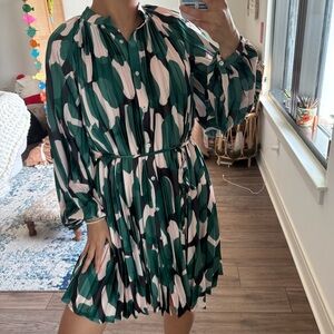 Mudpie green patterned pleated dress one size long sleeve